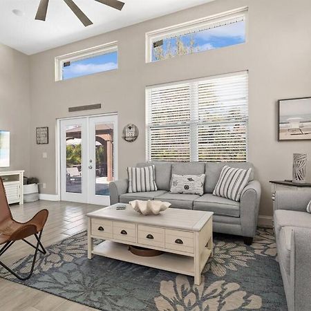 7 Bedroom 5 Bath Home With Cottage On Clearwater Beach! Екстериор снимка