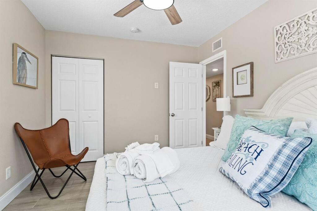 7 Bedroom 5 Bath Home With Cottage On Clearwater Beach! Екстериор снимка